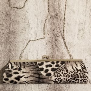 Grey Leopard Fashion Clutch Purses w/ Ch…